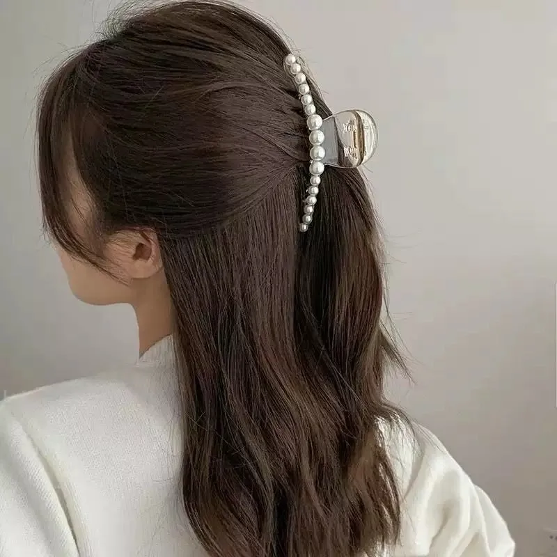 Ally Pearl Hair Clip