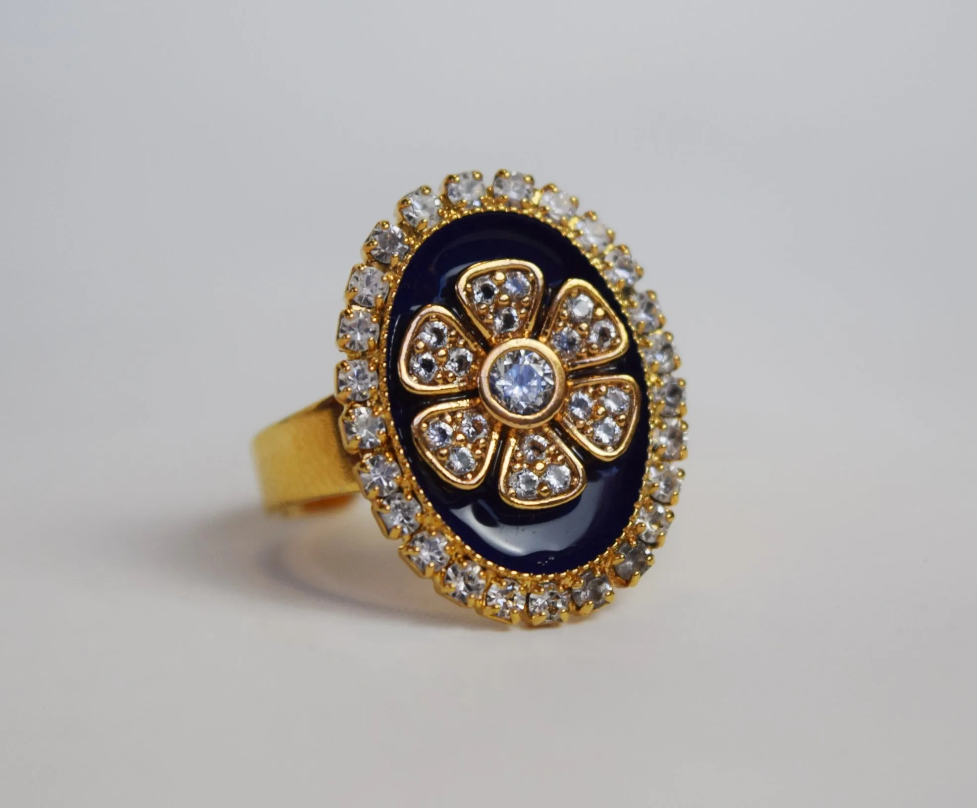 Faux Enamel ring with crystal halo - Flower