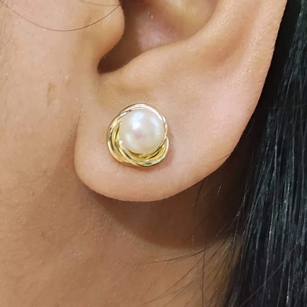 Freshwater Pearl Swirl Stud Earrings 18K Gold