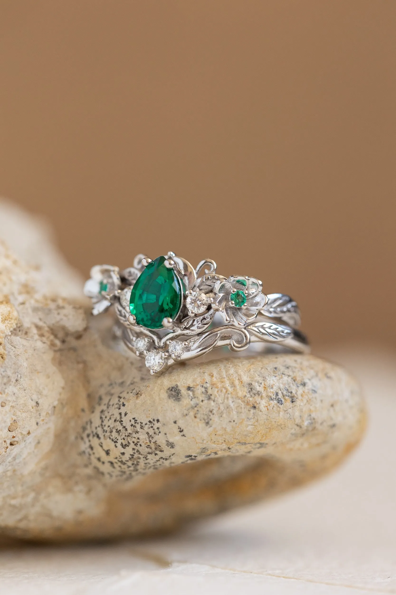 Lab-created emerald engagement ring set, unique flower style bridal ring set / Adelina