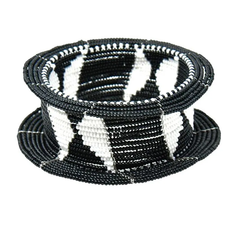 Maasai Ream Beaded Bangle 01 - Black & White