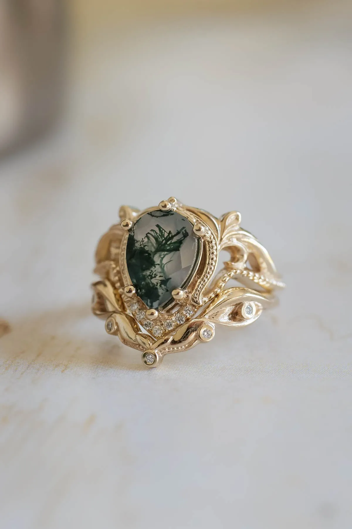 Moss agate engagement ring set, alternative ring set / Lida