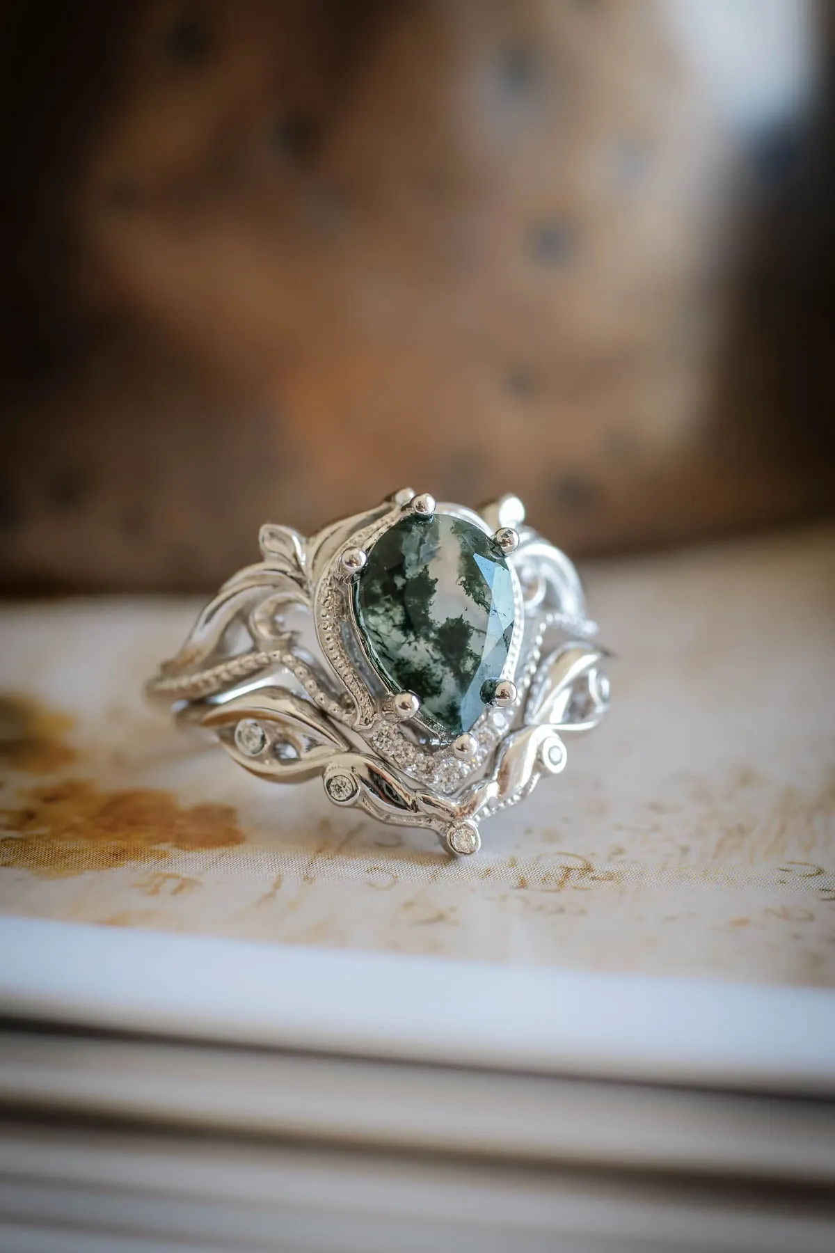 Moss agate engagement ring set, alternative ring set / Lida