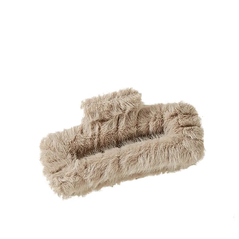 OFFE | Jumbo Fur Claw Clip