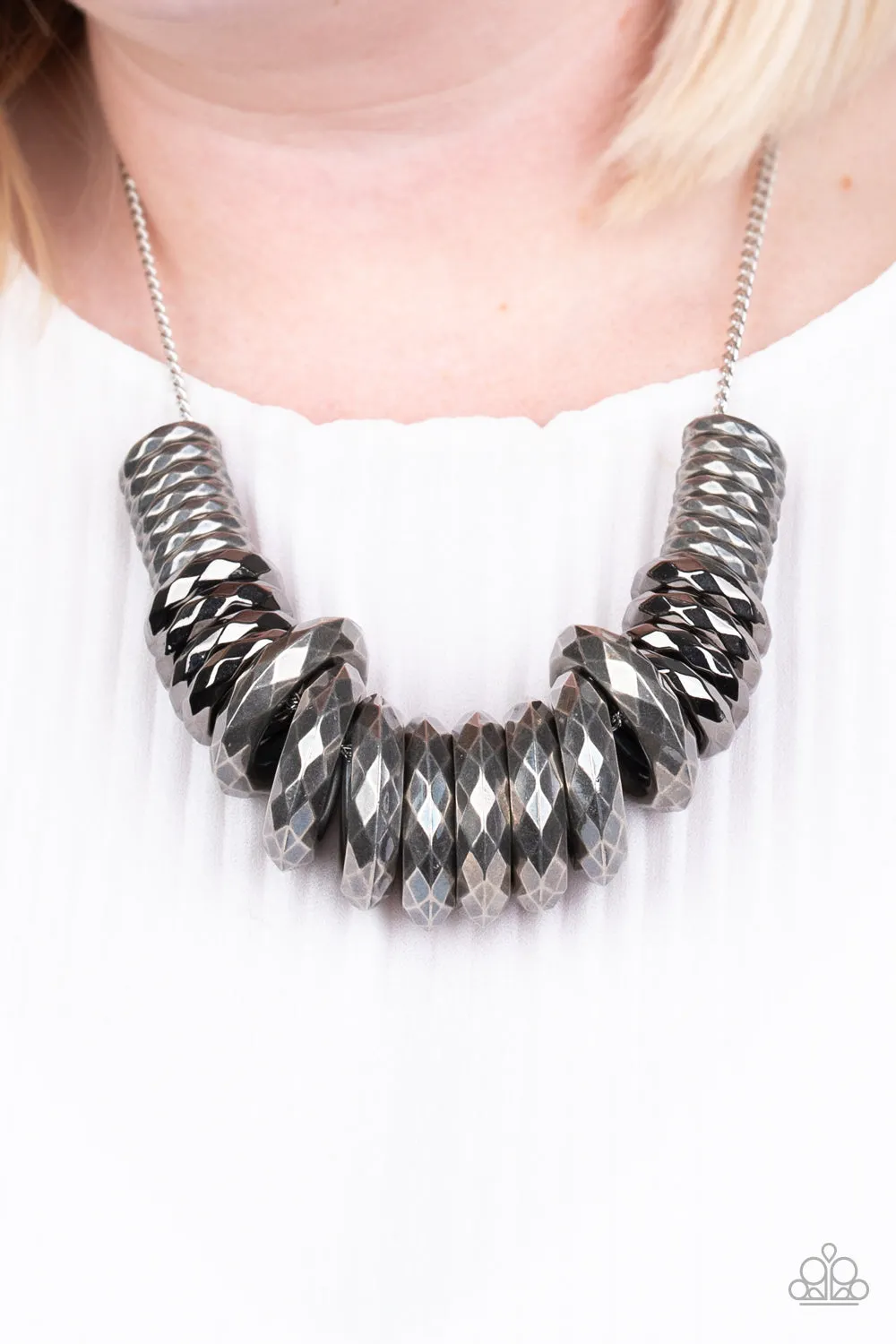 Paparazzi Haute Hardware - Silver Necklace