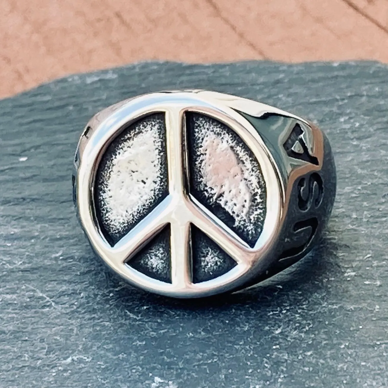 Peace Sign Ring - Silver - R140